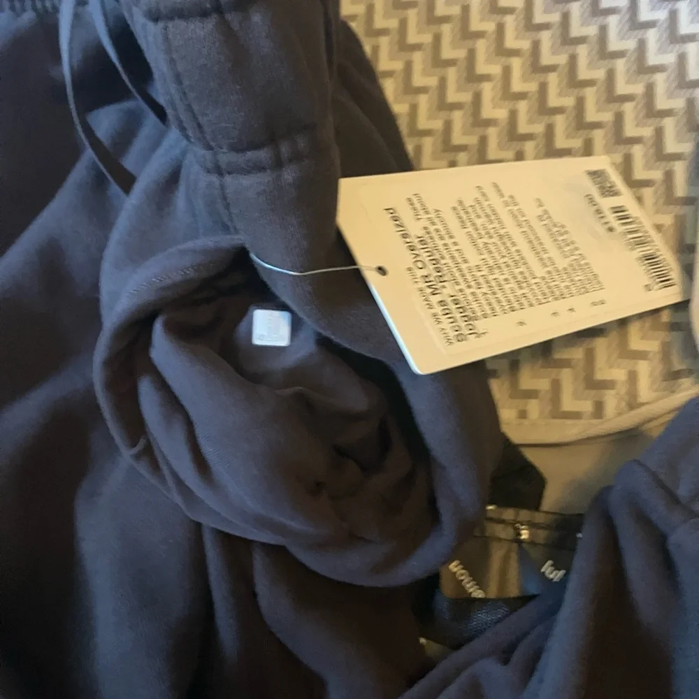 NWT Lululemon Scuba Mid-Rise Oversized Jogger *Regular, S, SEQUOIA - Picture 4 of 4